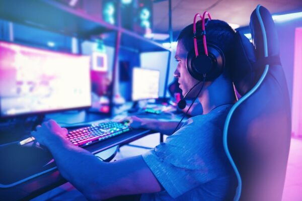Intel i9 GeForce RTX 4060 Gaming-PC - Bild 2